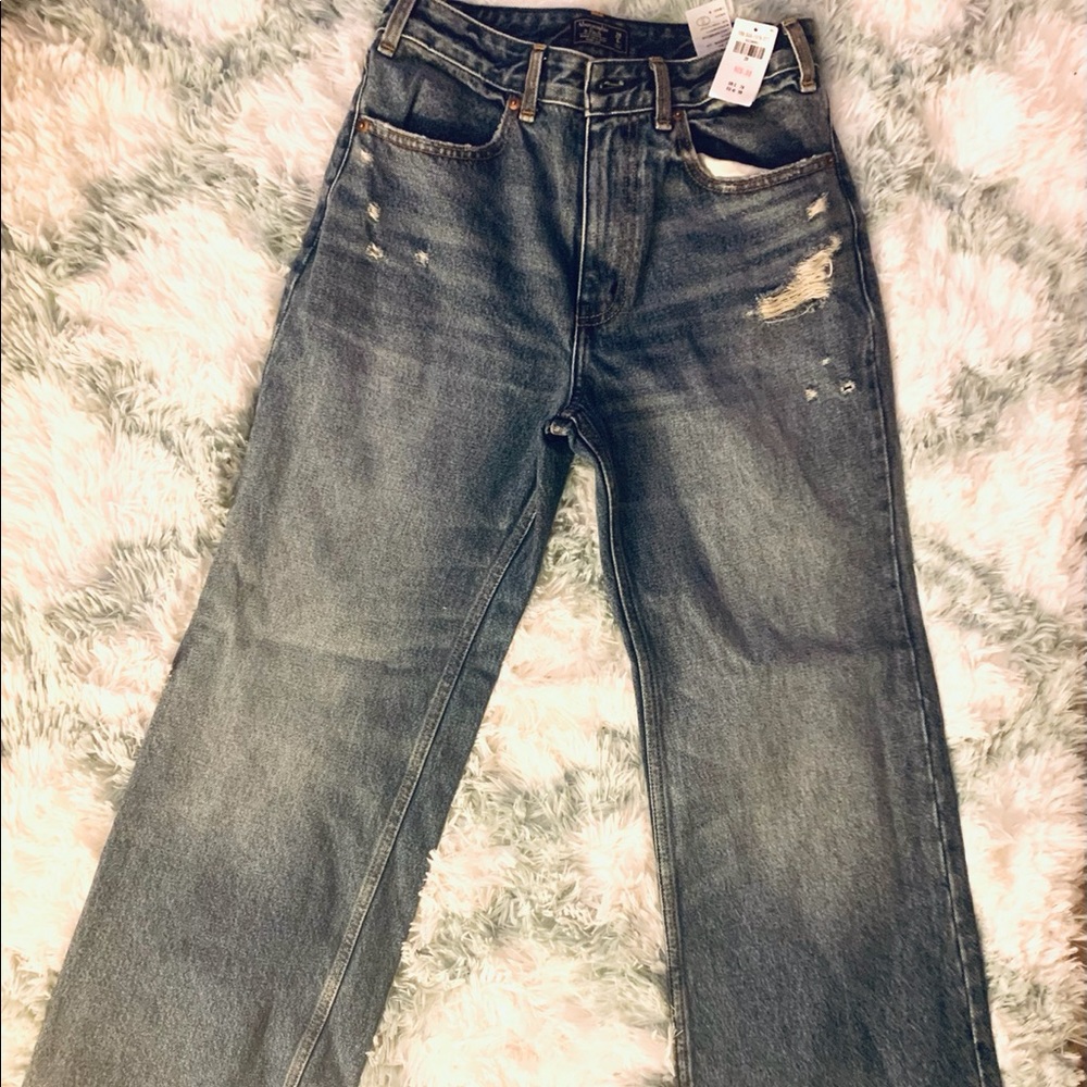 ABERCROMBIE AND FITCH JEANS